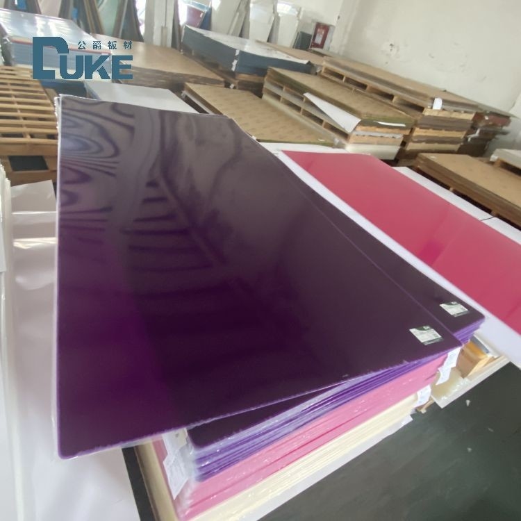 สีที่ป้องกันรังสี UV สีม่วง เห็นผ่านกระดาษ Perspex แท้กระจ่างสําหรับป้าย