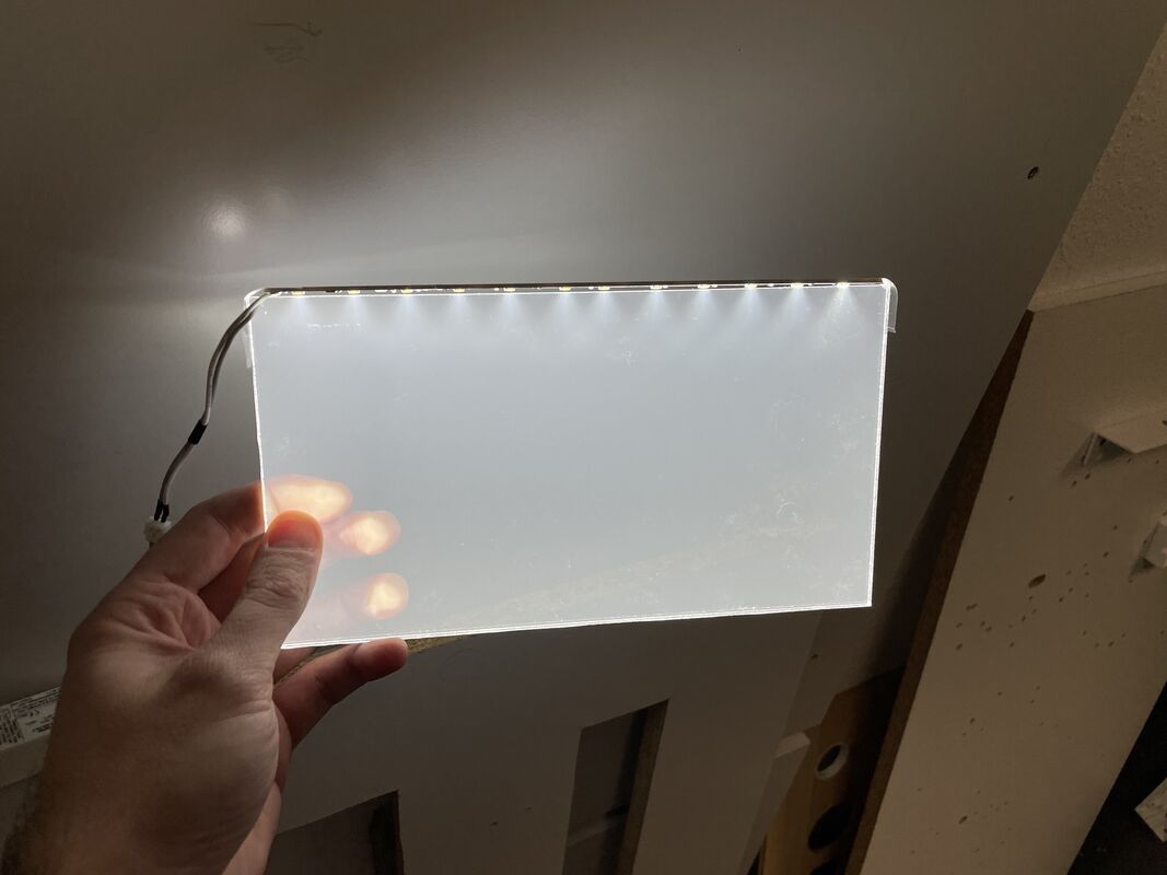 Nano LGP Sheet Edge Lit Clear Acrylic Light Guide Plate สําหรับการกระจายแสงแบบเดียวกัน